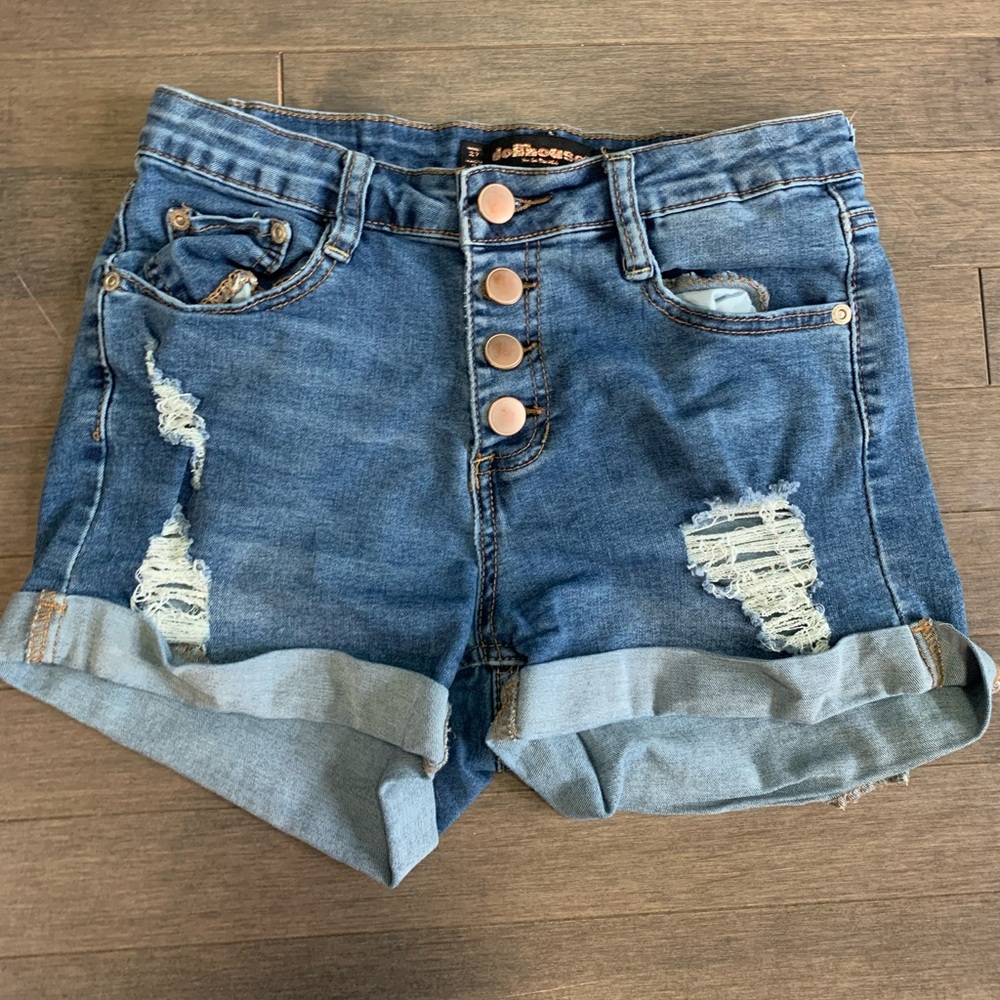 Dollhouse Distressed Blue Jean Shorts With Copper Tone Buttons Women’s 5/6